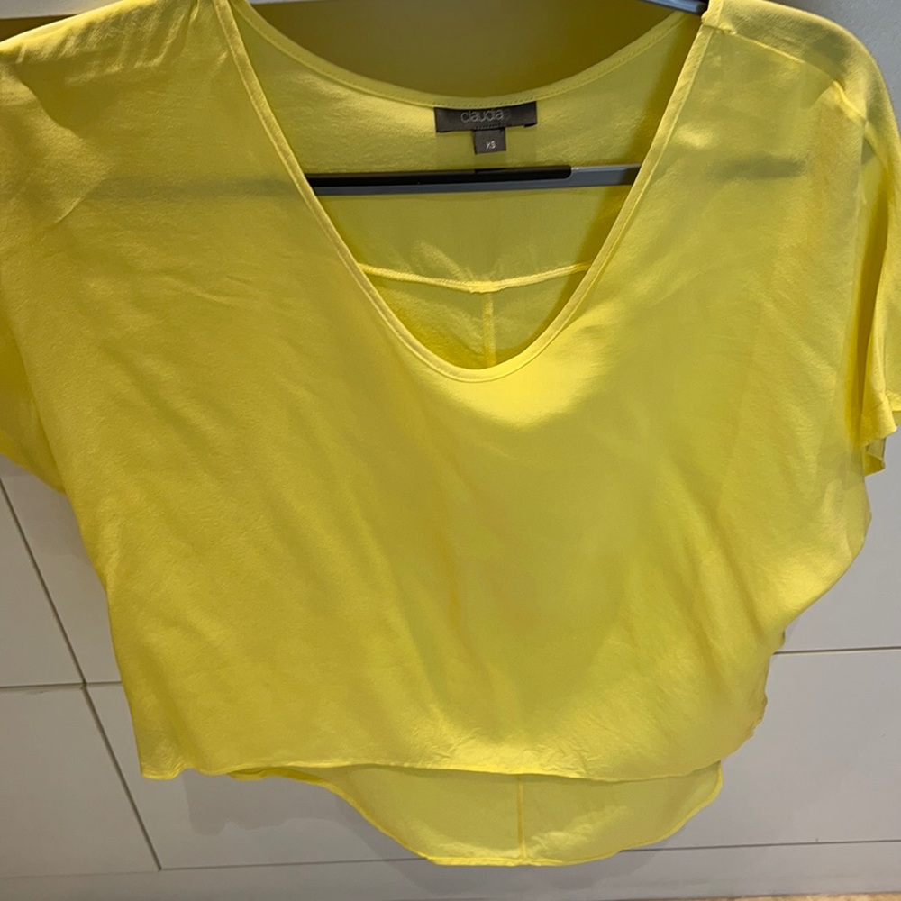 Claudiae small size silky top
